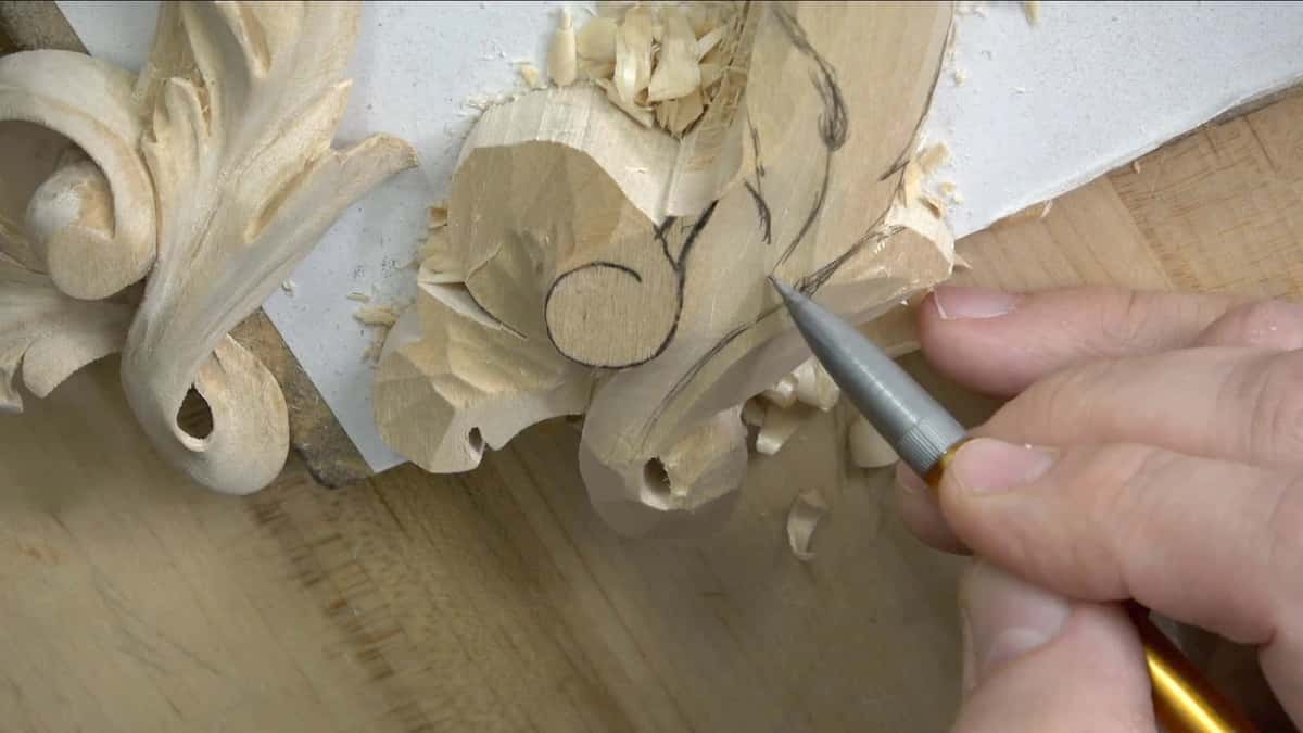 Small tool working an undercut acanthus lobe