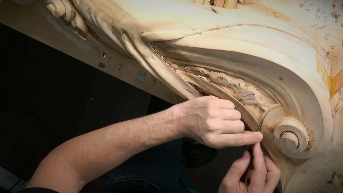 Small tool at the edge