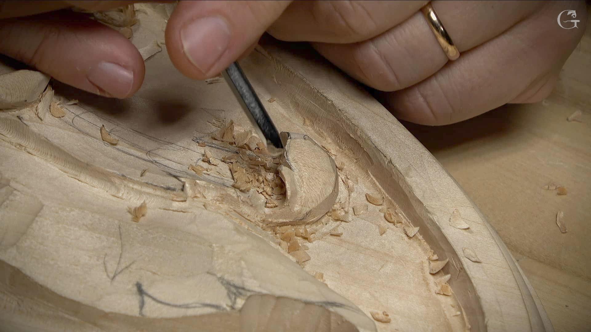 Are there any online schools that focus only on hand tool carving?