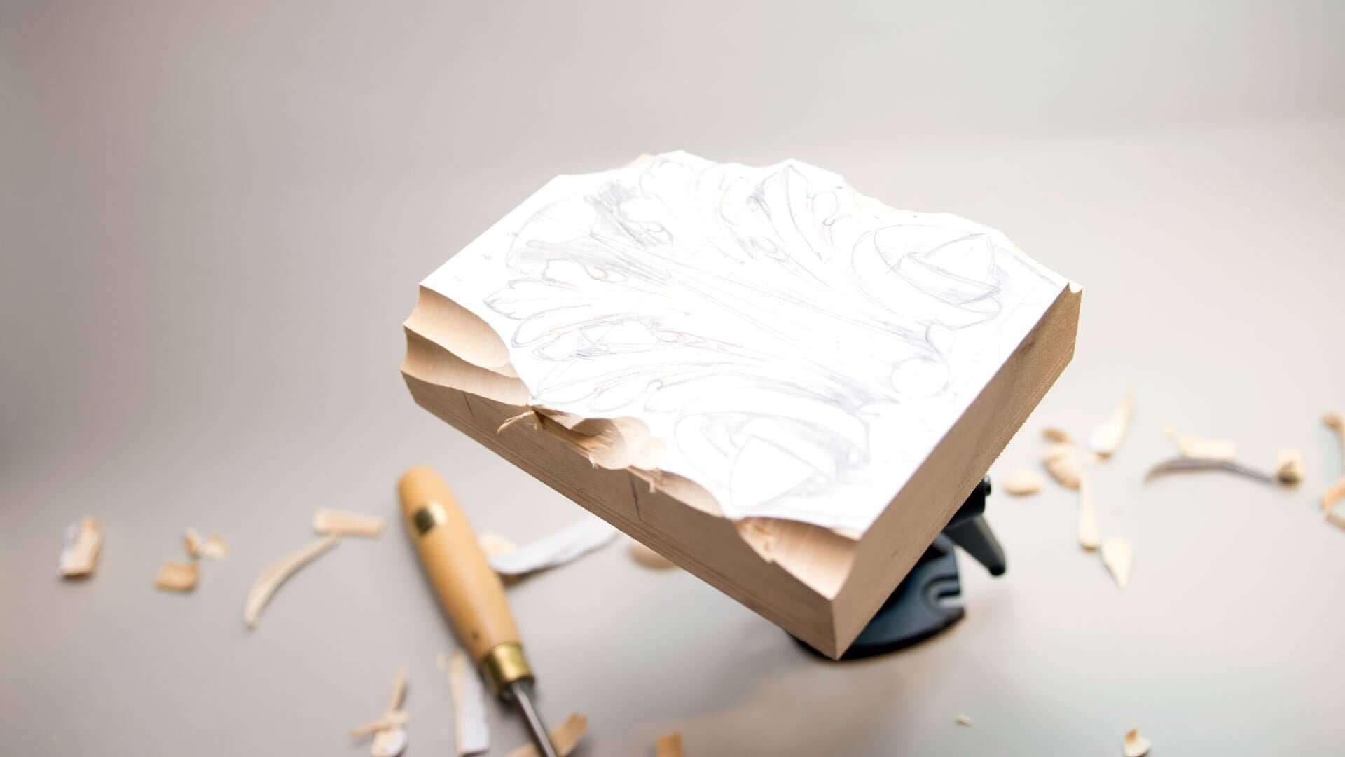 How do you know if wood is good for carving?