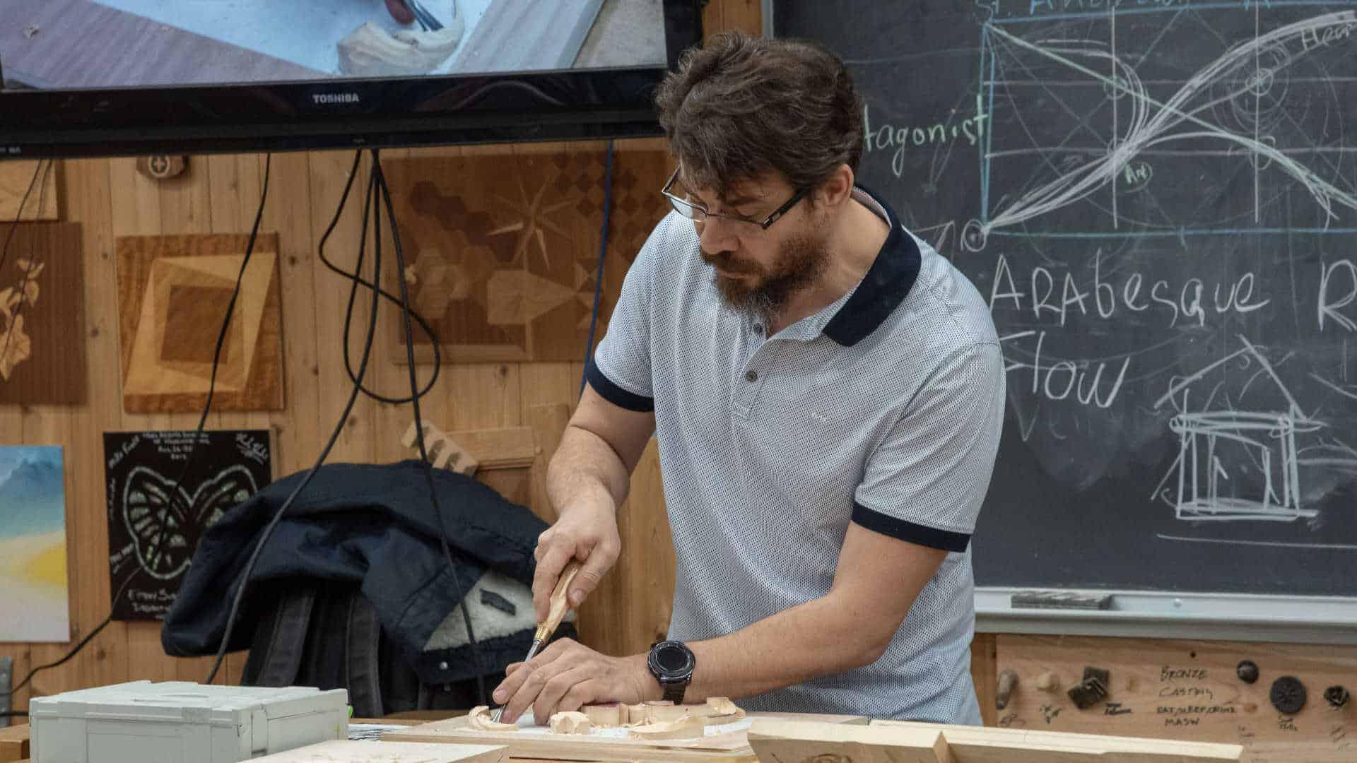 Carving with a Classical Flair – Marc Adams School of Woodworking