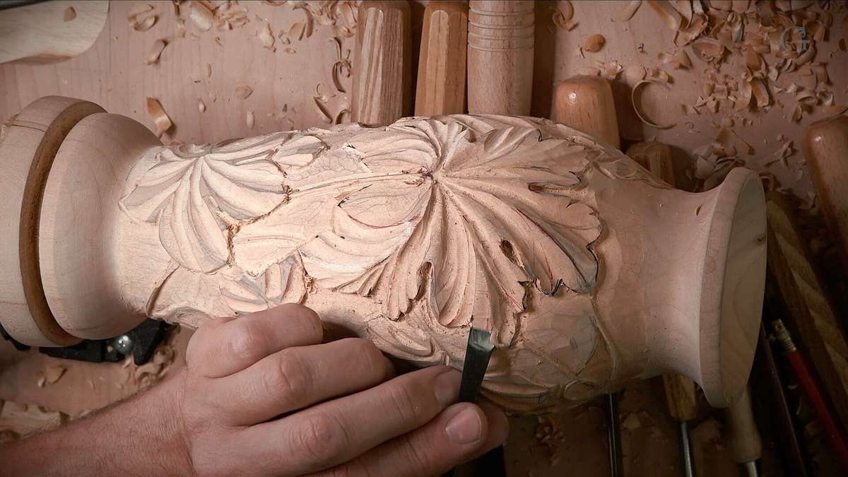 Wood Carving on WoodTurning, Carving Texture & Patterns into Turned Bowls, Woodturning, Scrolling, and Carving, Wood Turning & Carving, Wood turning & Wood Carving, What machine is used for wood turning?, carving wood turnings, carving on woodturning, worst wood for turning, carving texture in wood, texturing wood turnings, best wood for turning, wood for turning on lathe, wood turning mahogany, how to carve grape leaves on vase,wood vases, natural wood vase, wooden vase, turned wooden vases, wood bud vase, rustic wood vase, mango wood vase, wood vase set, learn to carve wood vase with grape leaves.