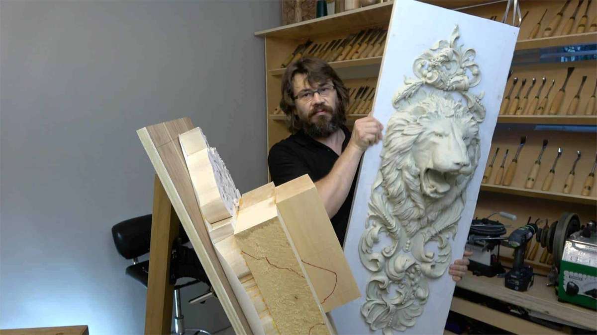 Lion Head onlay 1.1 Learn how to cave Lion Head in Wood. Wood Carving School
