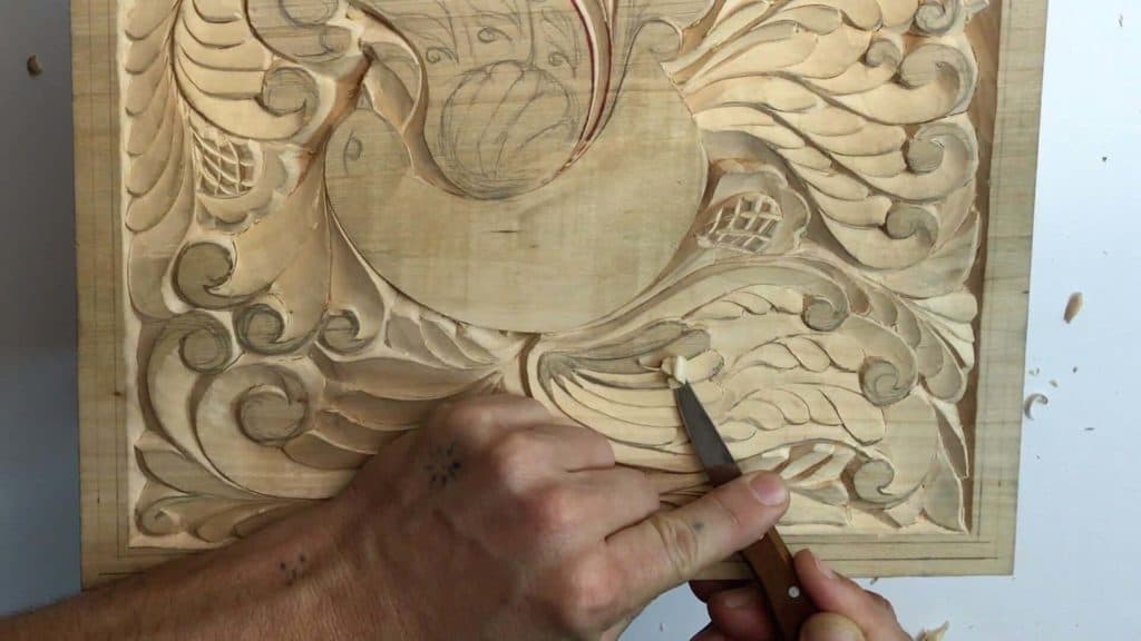 Beginner in Woodcarving Workshop 13 – Curly Kitchen Cutting Board