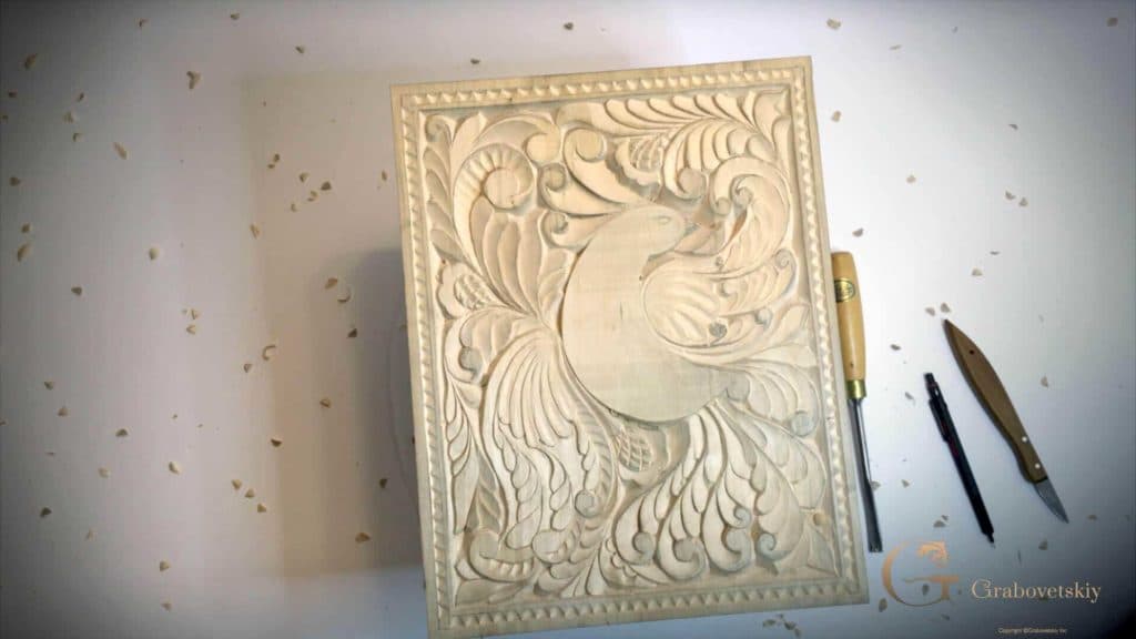 Beginner in Woodcarving Workshop 16 – Curly Kitchen Cutting Board