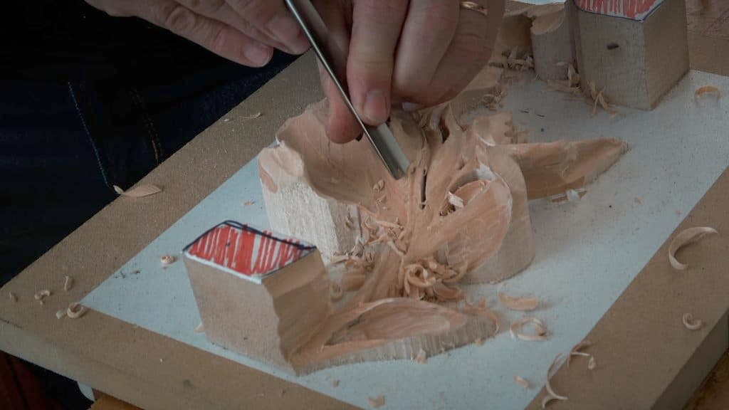 Carving Modern Acanthus 4