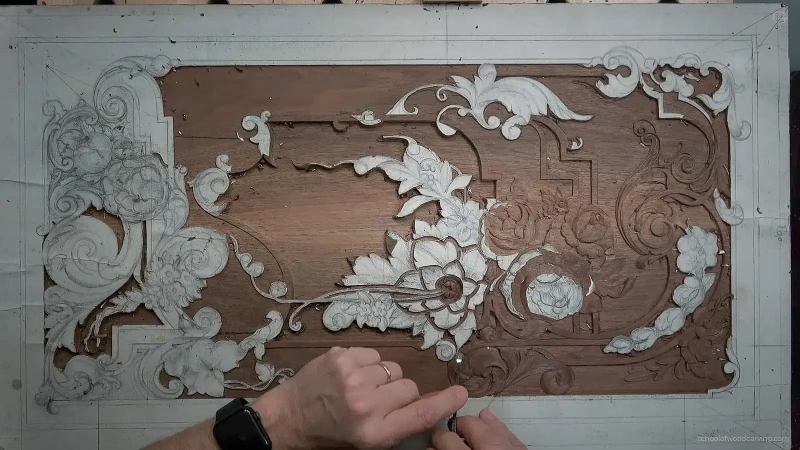 Carving walnut, is it good wood for the job?