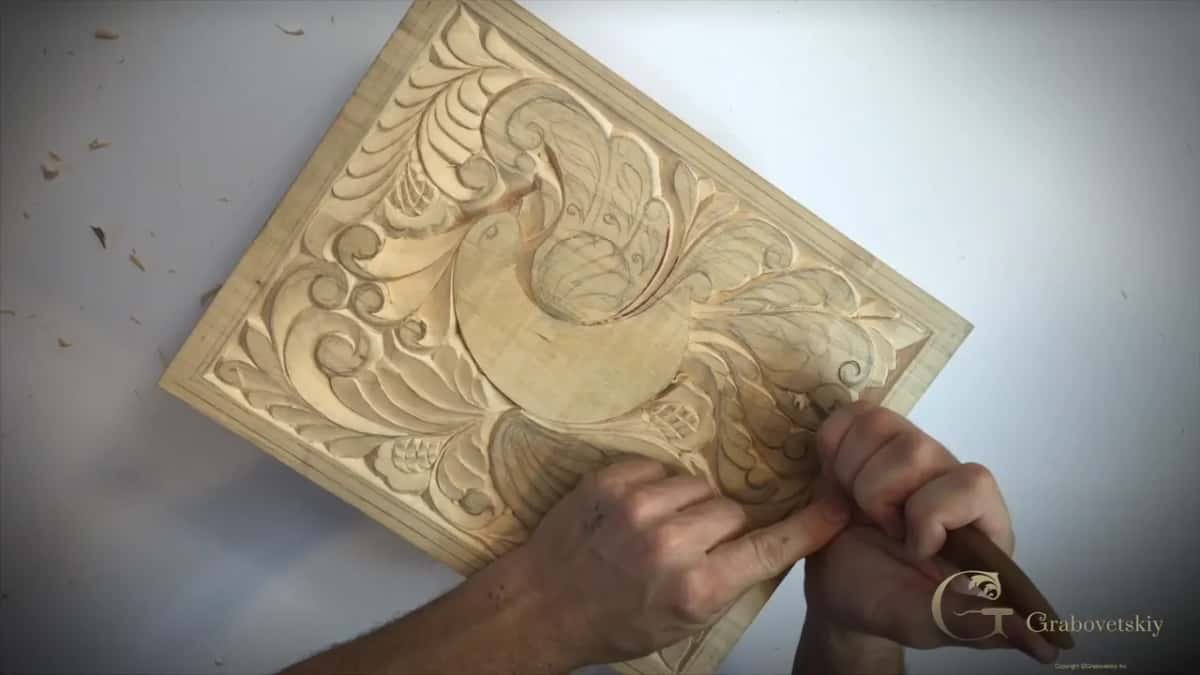 Corners cut to their full 6 mm before the middle is touched at all.