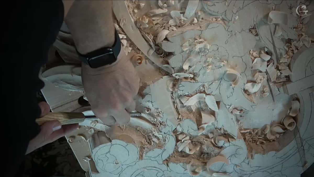 Curled shavings all round the blade still working the surface