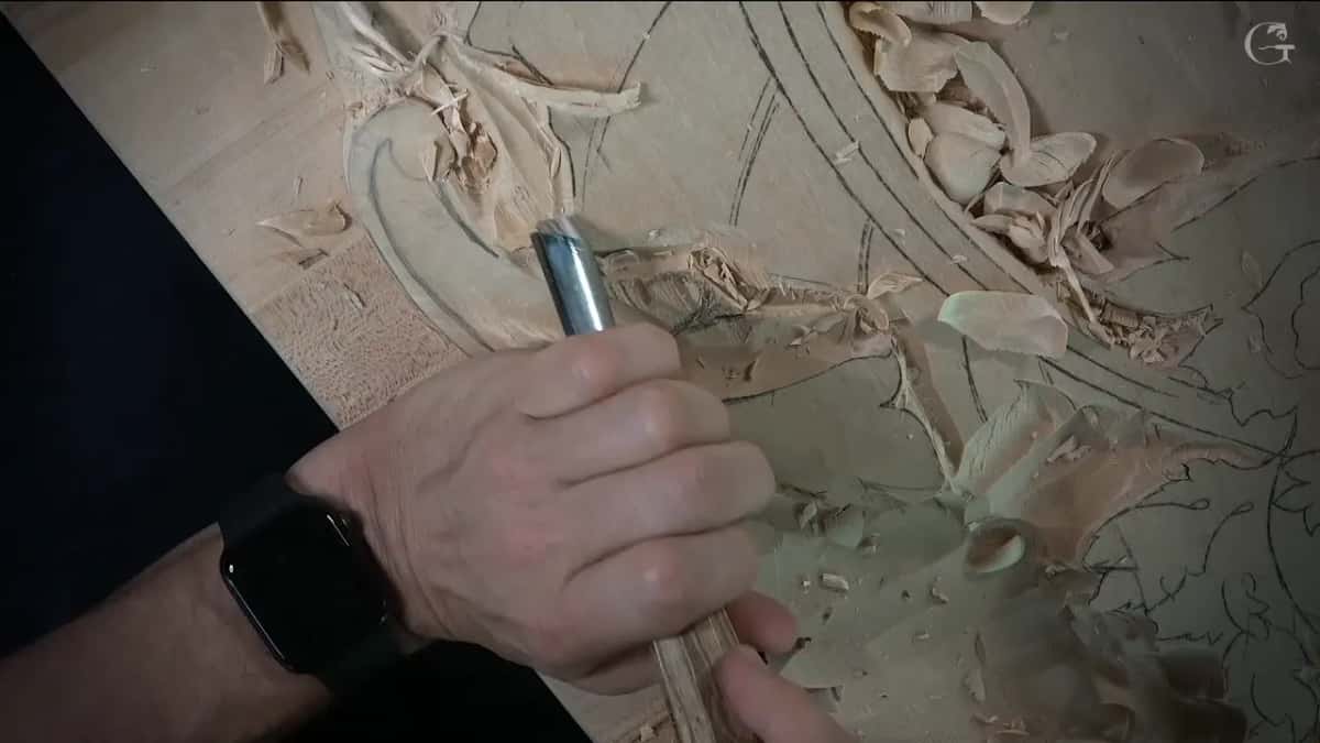 Gouge by the scroll