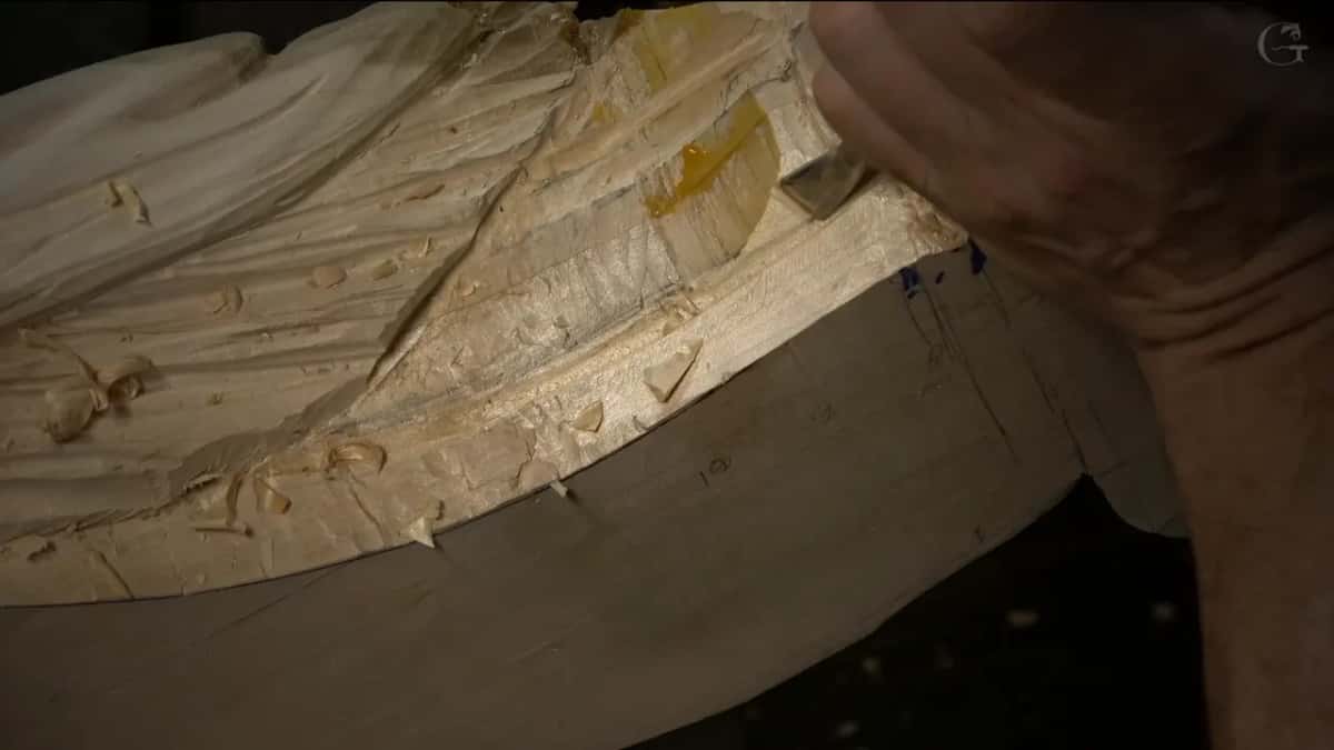 Blue ink marks the flat side face.