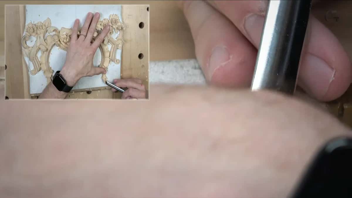 Thumb braced behind the tip