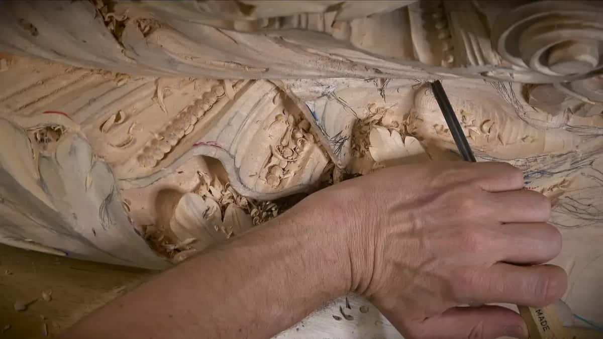Comparing the pair Forearm across the frieze