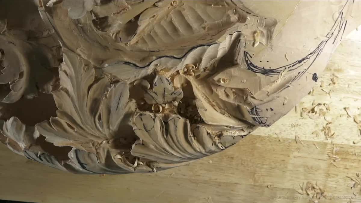 The eye Empty bench, and the eye of the acanthus carved clean