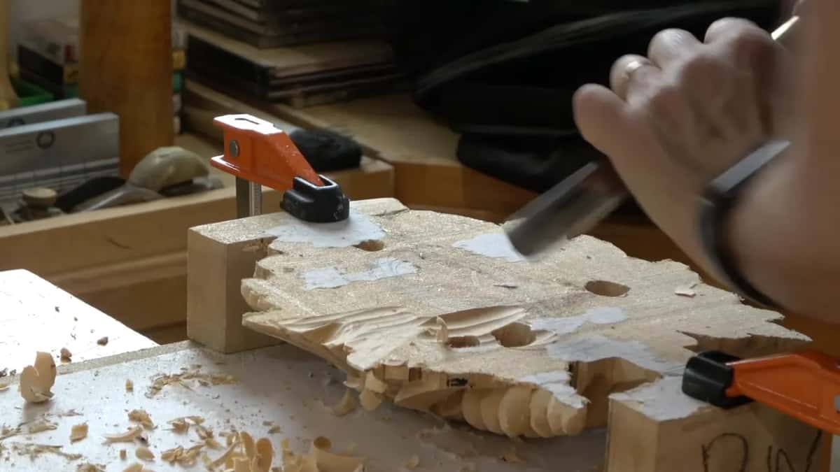 Chisel behind a stem