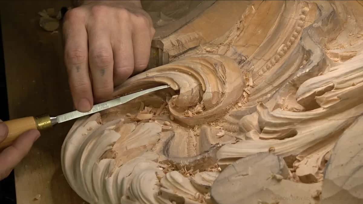 The dome inside Long straight gouge laid right inside the curl