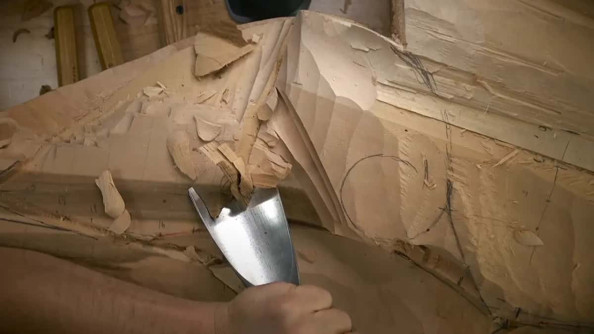 Very wide gouge scooping a hollow