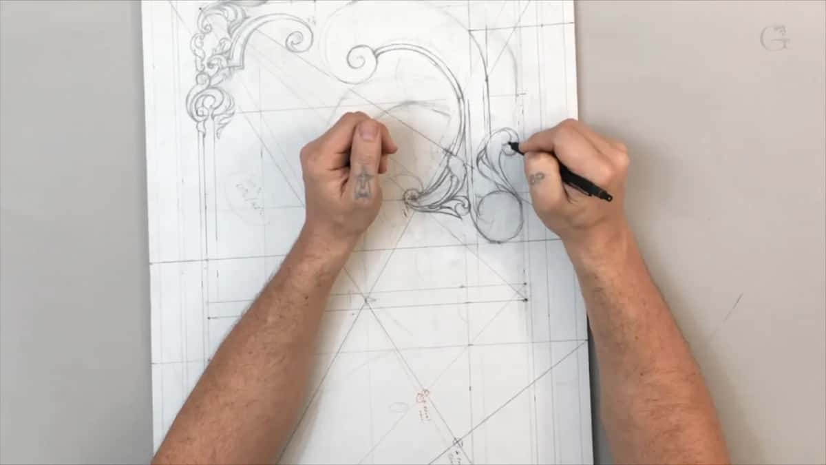 Pen at the right edge of the little leaf
