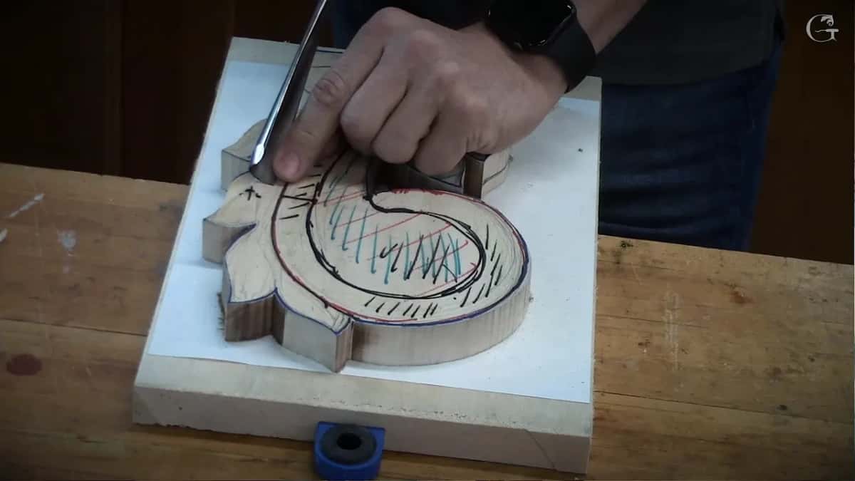 Gouge at a leaf edge