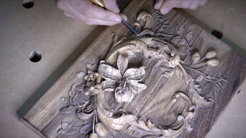 wood carving, Woodcarving, Hashemi Flowers, Foliage carving, carving leaves in wood, wood carving leaf patterns, carving leaves in wood, flower carving, carving flowers, wood carving flower patterns, wooden carved flowers, hand carved flowers, floral carving designs, Floral carving, hand carved flowers, hand carved wooden flowers, learn to carve flowers, learn to carve flowers in wood, How to carve basic flower, grabovetskiy