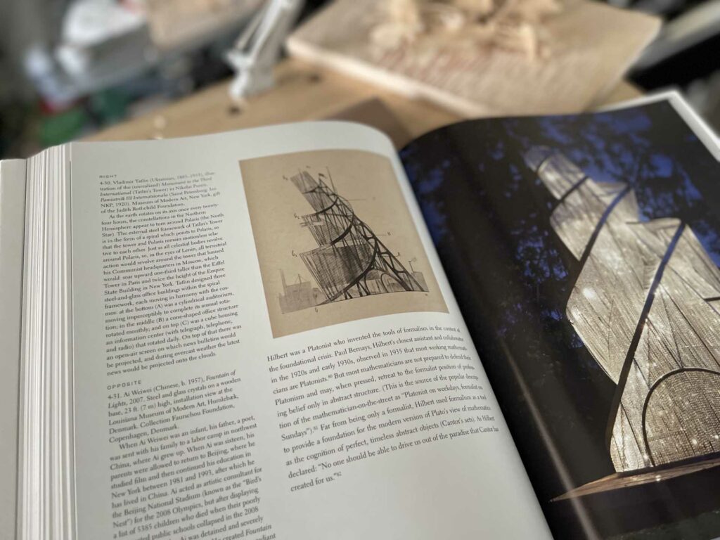 Learn woodcarving from the best carvers and authors. Discover the perfect wood carving books for beginners and advanced carvers. Find the right book for your skill level, from beginner to advanced. Get the tools and advice you need to start or perfect your wood carving craft.